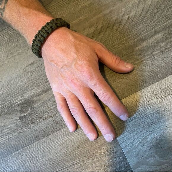 Paracord Bracelet NEW Unisex Olive Drab Green Adjustable Handmade USA - Picture 6 of 10